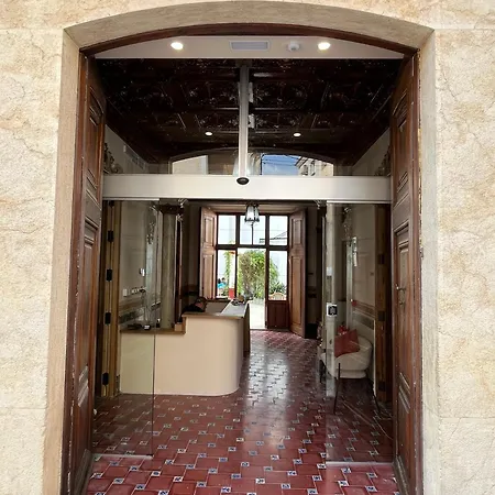 Hotel La Marsellesa 3*