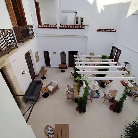 La Marsellesa Hotel